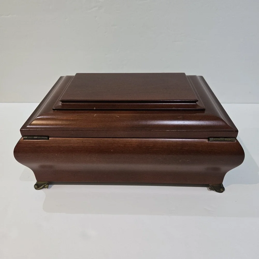 1998 Bombay Company Music Jewelry Box Cherry Wood Chest WONDERFUL WORLD Song